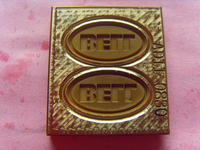 低价供应高品质滴胶铜质模具，助力箱包配件生产